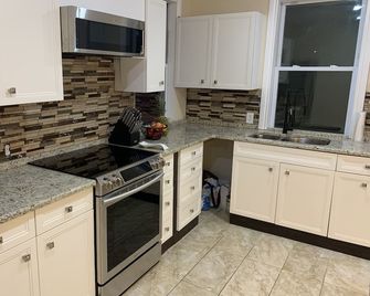 Heart of Marietta, The modern house located in Marietta town. - Marietta - Cocina