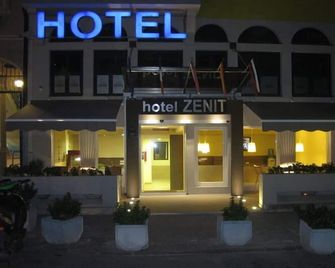 Garni Hotel Zenit - Novi Sad - Bâtiment