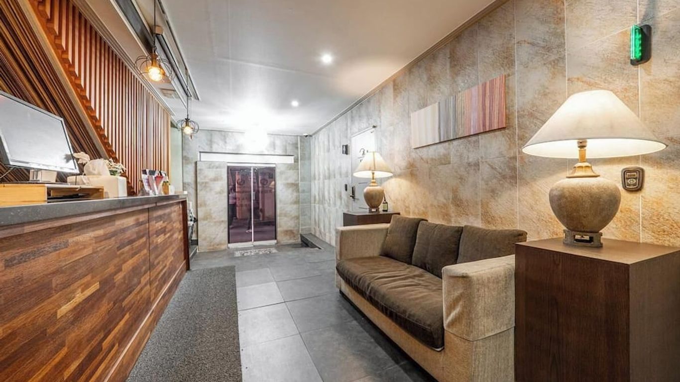 Myeongdong Peanut Hotel