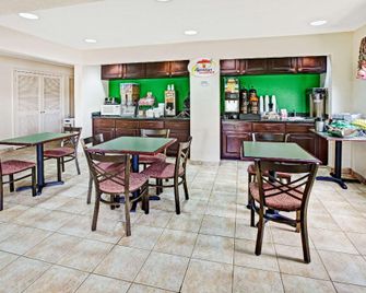 Super 8 by Wyndham Baytown / I-10 - Baytown - Restaurant