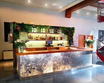 Hotel Fabrik - Humanes de Madrid - Recepción