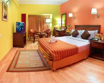 MGM Mark Whitefield - Bengaluru
