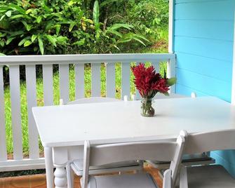 شي أوفيليا كوتيدج أبارتمنتس - روسو - شرفة