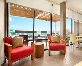 Home2 Suites by Hilton Elko - אלקו - לובי
