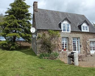 La Chaumière - Sourdeval - Edificio