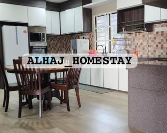 Al-Haj Homestay - Gurun - Kitchen