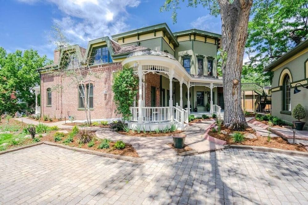 Enchanting Escape - דנבר - בניין