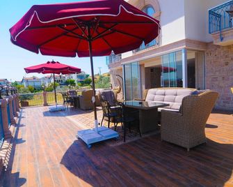 Cunda Rota Hotel - Ayvalik - Balcony