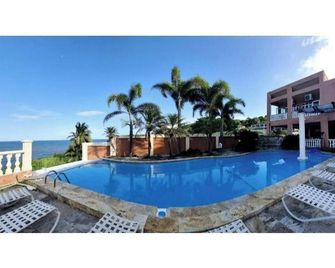 Exotic Paradise Guest House - Yabucoa - Zwembad