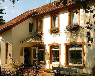 Hotellerie Waldesruh - Wallerfangen - Gebäude