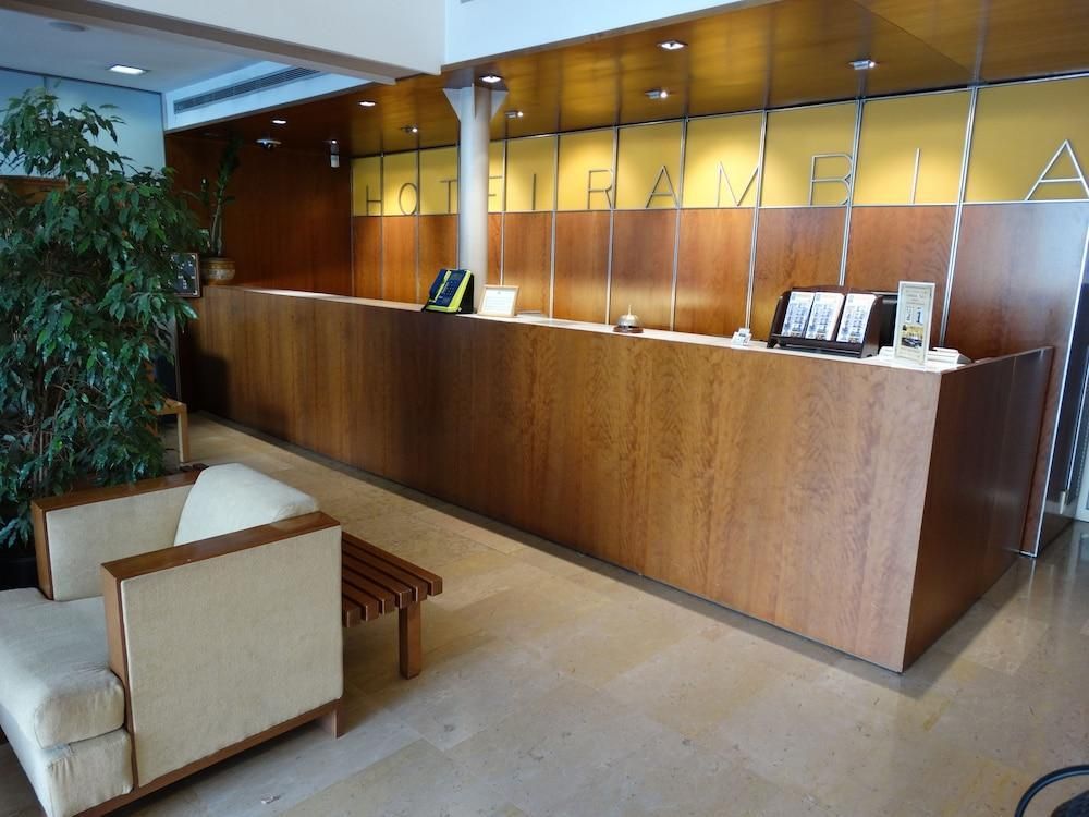 Hotel rambla figueres - Figueres - Front desk