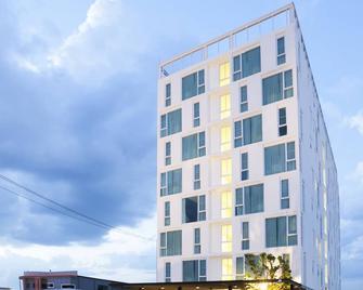 Easy Hotel 2 - Lamphun - Edificio
