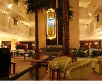 Travelodge Ipoh - Ipoh - Lobby