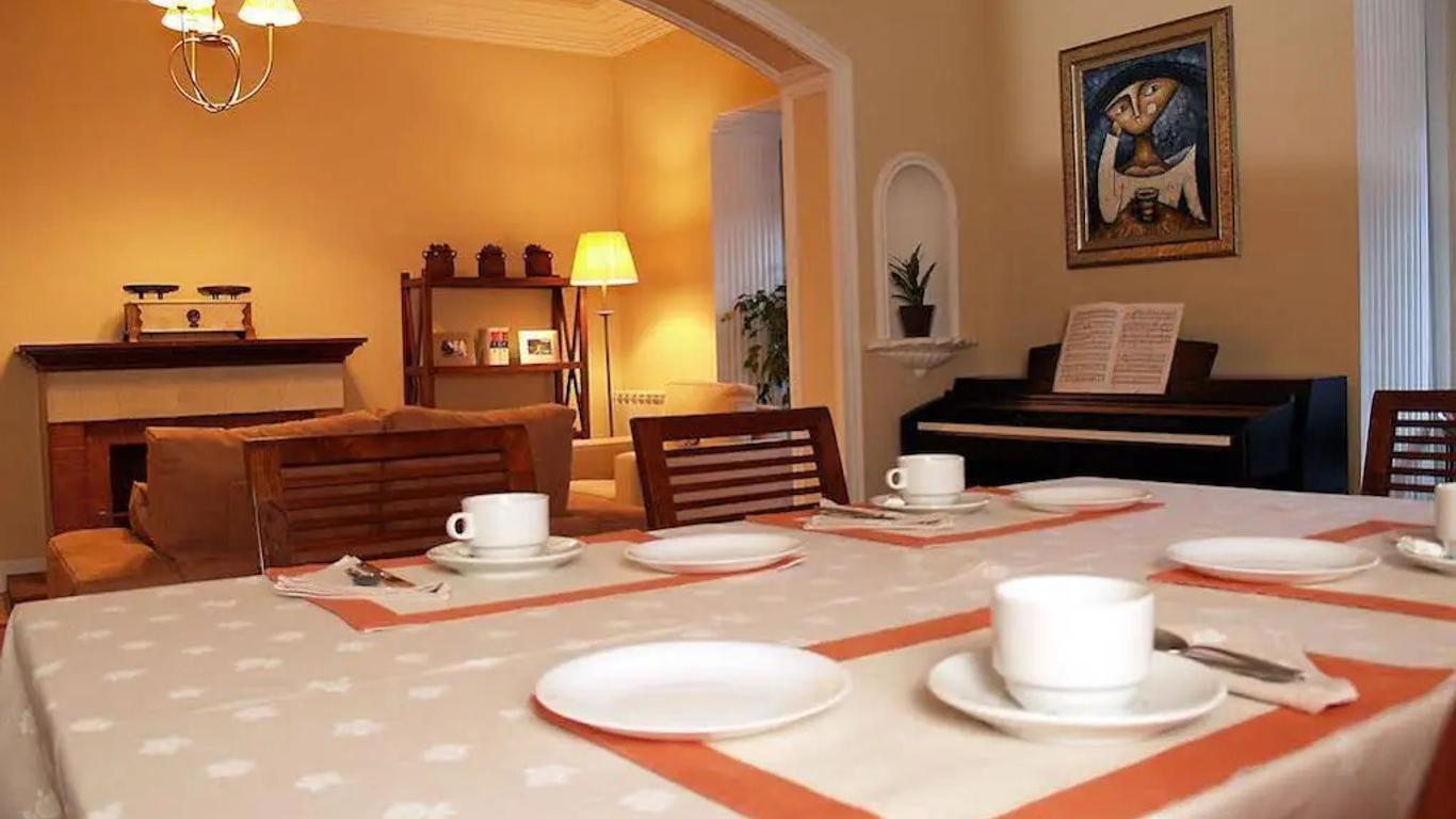 Hostal Canigó