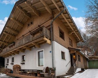Apartment in Kitzbühel near Ski Lifts - Kitzbühel - Building