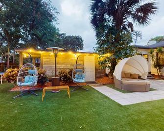 Walking On Sunshine - Studio - Fort Lauderdale - Patio