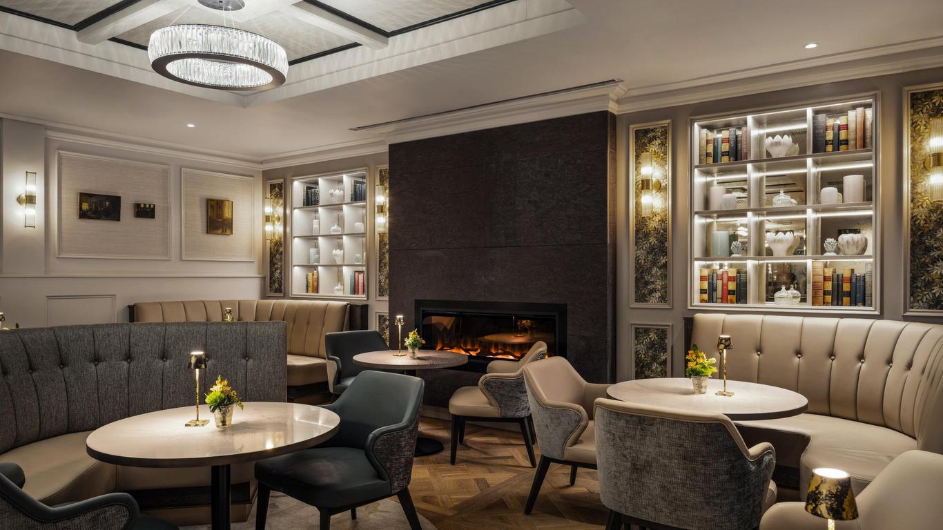 Brooks Hotel