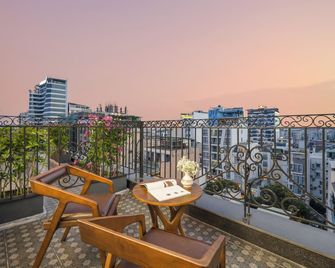 Golden Lotus Hotel Da Nang - Rooftop Bar Sea View - Da Nang - Balkon
