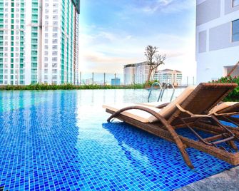 June Home Rivergate - Ciudad Ho Chi Minh - Piscina