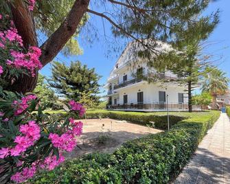 Pettas Apartments - Zakynthos - Clădire