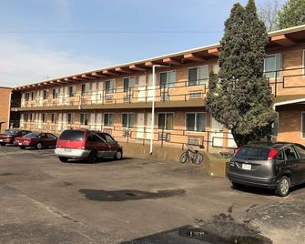 Town Motel - Oshkosh - Edificio