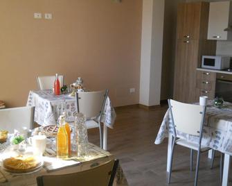 La Creta B&B - Manduria - Ресторан