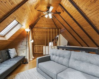 My Old Kentucky Home - Lexington - Living room