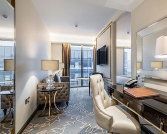 Leonardo Hotel London Aldgate - formerly Hotel Saint - Londres - Sala de estar