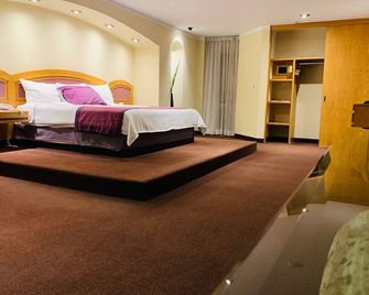 Hotel Mirage - קרטארו - חדר שינה