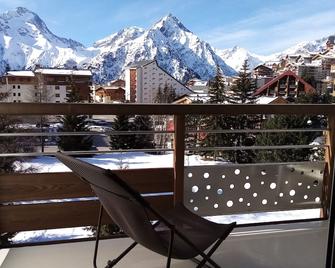 Studio cabin apartment, 32 M2, center of the resort, ski in / ski out - Les Deux-Alpes - Balcony