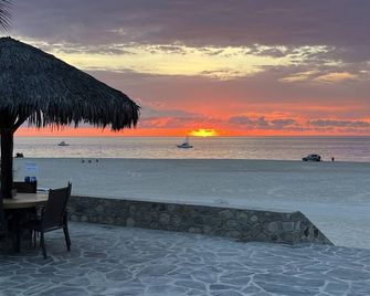 Beachfront House Los Barriles - Prime Location - Two Blocks From Restaurants - Los Barriles - Spiaggia