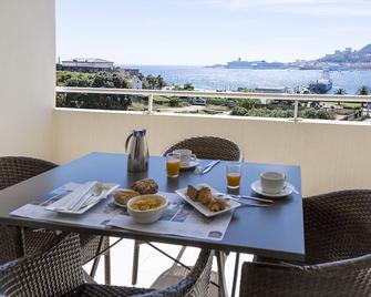 Residence de Tourisme Ajaccio Amirauté - อาฌักซีโย - ระเบียง