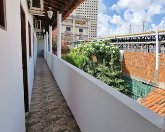 Pousada Estilo Luso Brasil - Fortaleza - Balcony