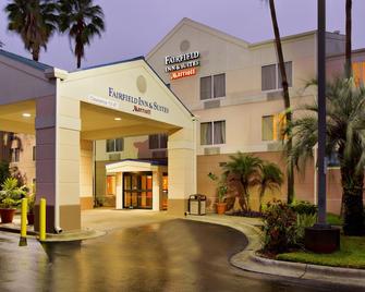 Fairfield Inn & Suites by Marriott Tampa Brandon - Tampa - Building