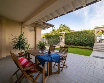 Villa La N ° 1 - Spacious & Modern - Monticelli Brusati - Patio