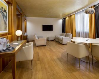 Crowne Plaza Padova - Padua - Huiskamer