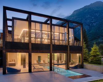 NH Collection Alagna Mirtillo Rosso - Riva Valdobbia - Budova