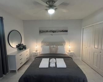 Haven of peace Studio - Lakeland - Yatak Odası