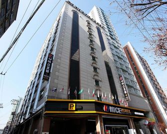 Nice Hotel - Uijeongbu - Edificio