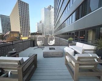 Cozy Chic Heart Of Pittsburgh 7th Floor 24-7 Gym Lounge Roku - Pittsburgh - Balcón