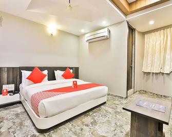 OYO 10962 Hotel Om Balaji - Ahmedabad - Habitación