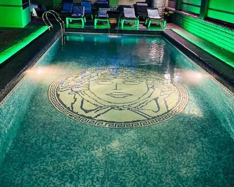 Diamond Hotel - Chisinau - Pool