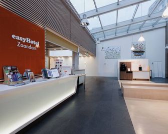 easyHotel Amsterdam Zaandam - Zaandam - Reception