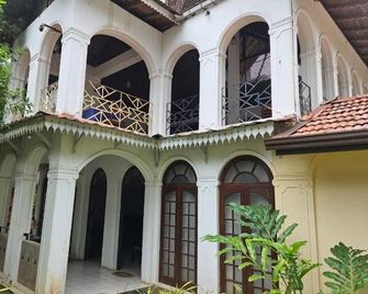 Hotel Shalini - Anuradhapura