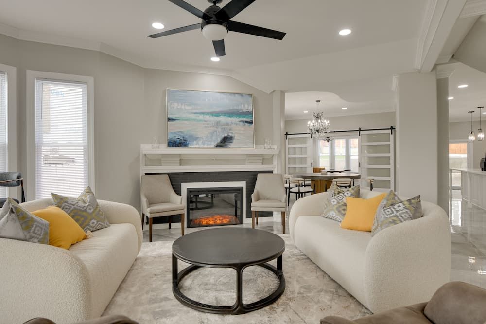 4 Mi to Dtwn Upscale Home in Baltimore - بالتيمور - غرفة معيشة