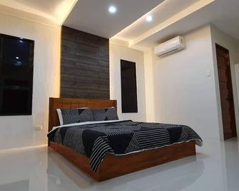Long barn house in a lifestyle block property. - Dimiao - Habitación