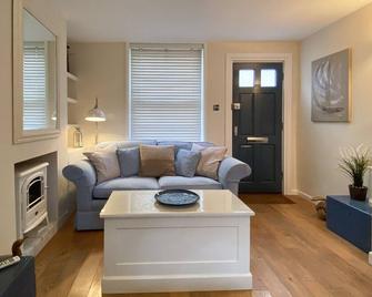 Starboard Light - Lymington - Wohnzimmer