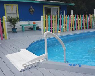 Windmill Acres - Guesthouse. - Dunnellon - Pool