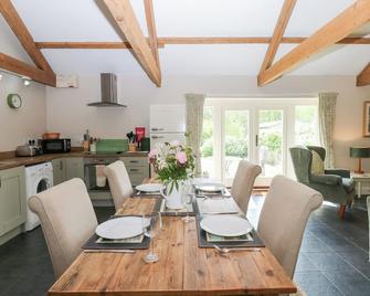 Shepherds Burn Cottage - Hexham - Dining room