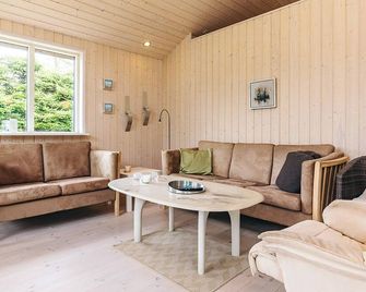 6 person holiday home in Løgstør - Løgstør - Sala de estar